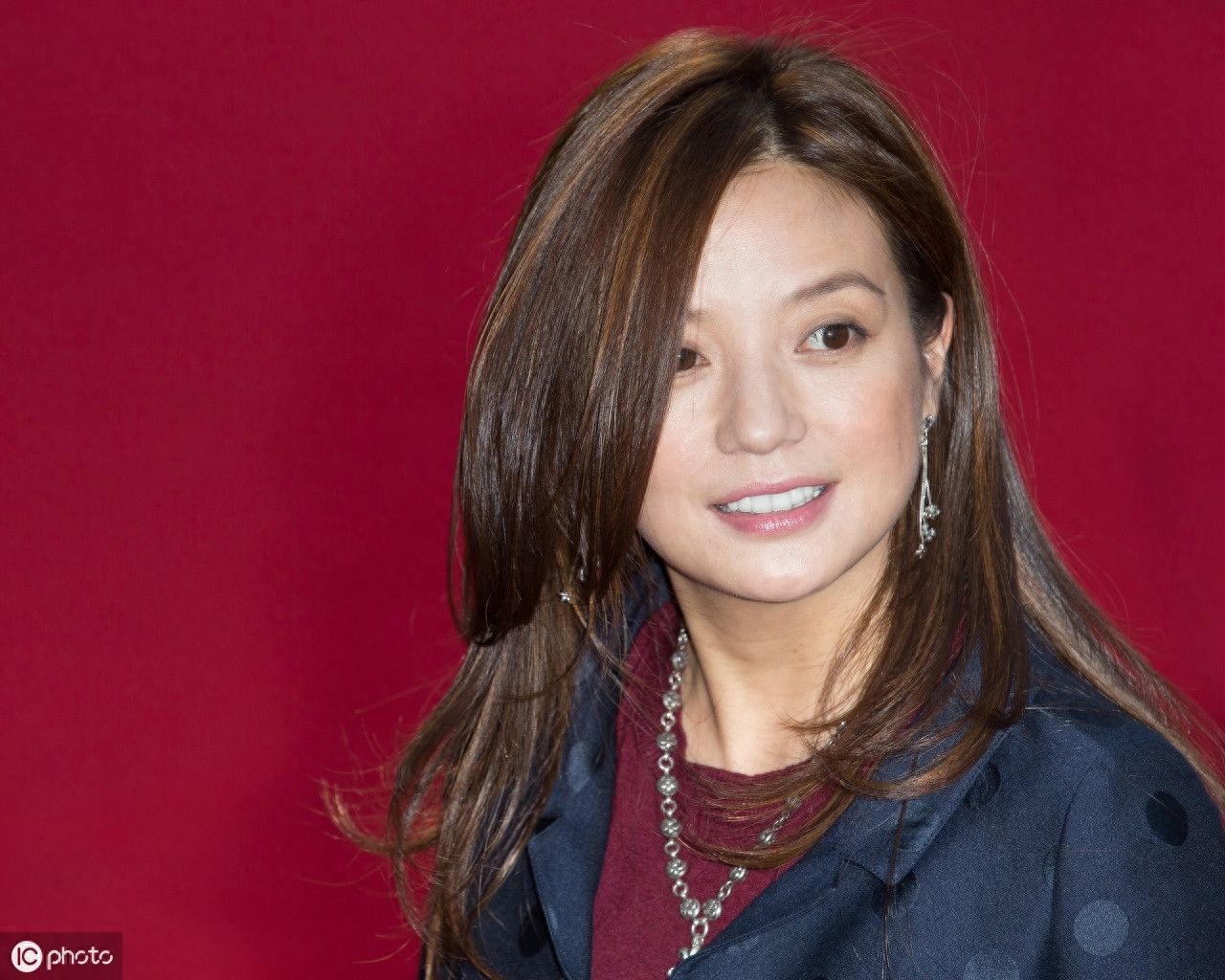 一起吃一顿饭,赵薇就多了一个二胎儿子?赵薇方辟谣二胎儿子传闻