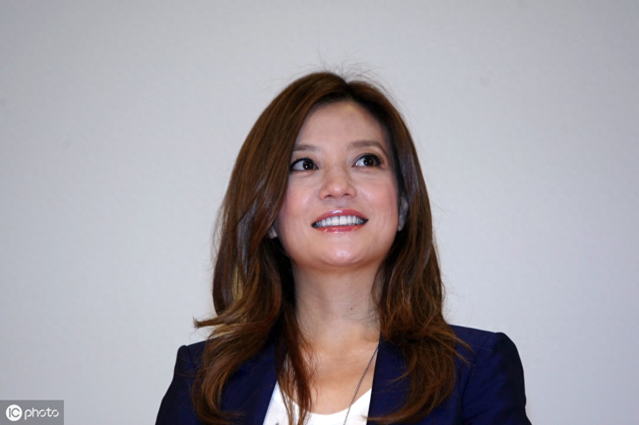 一起吃一顿饭,赵薇就多了一个二胎儿子?赵薇方辟谣二胎儿子传闻